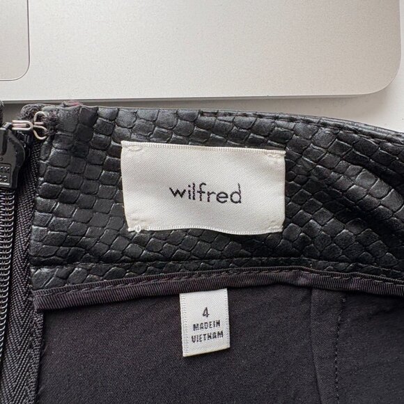 Aritzia Wilfred Patio Snake Print Faux Leather Mini Skirt Black Size 4 - Picture 6 of 7